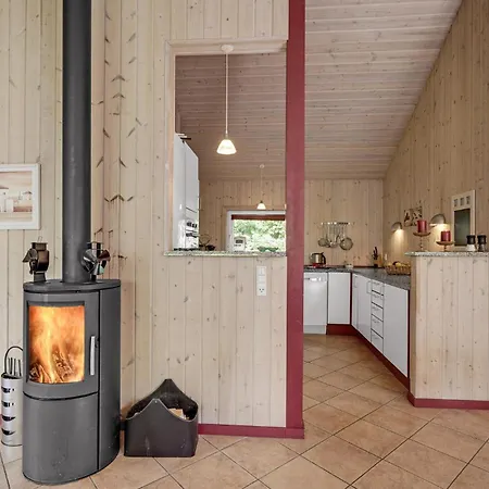 4 Bedroom Beautiful In *