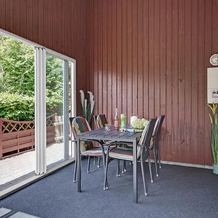 Hébergement de vacances 4 Bedroom Beautiful In